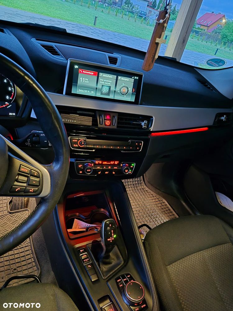 BMW X1 sDrive18d Sport Line - 3