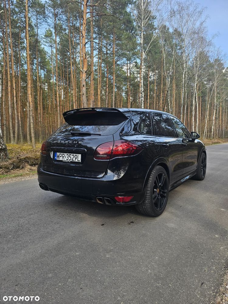 Porsche Cayenne S Diesel - 4