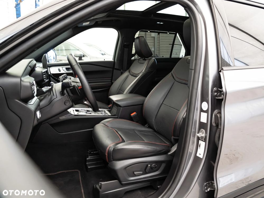 Ford Explorer - 12