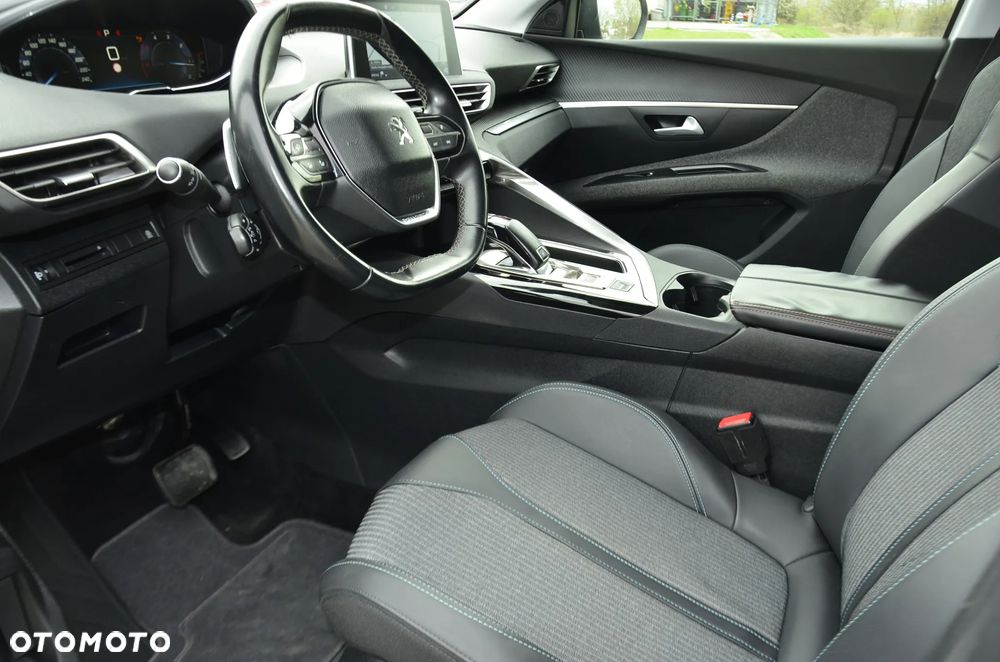 Peugeot 5008 BlueHDi 130 EAT8 Allure - 17