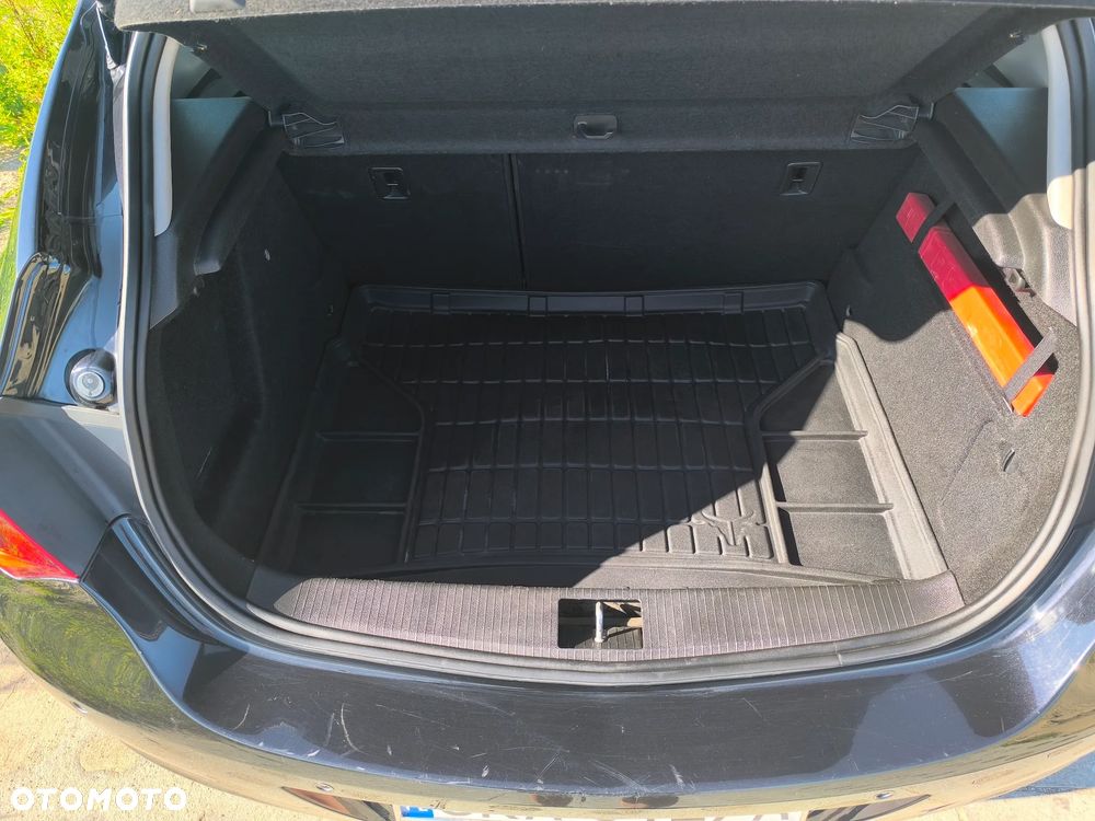 Opel Astra 1.6 Sport - 10