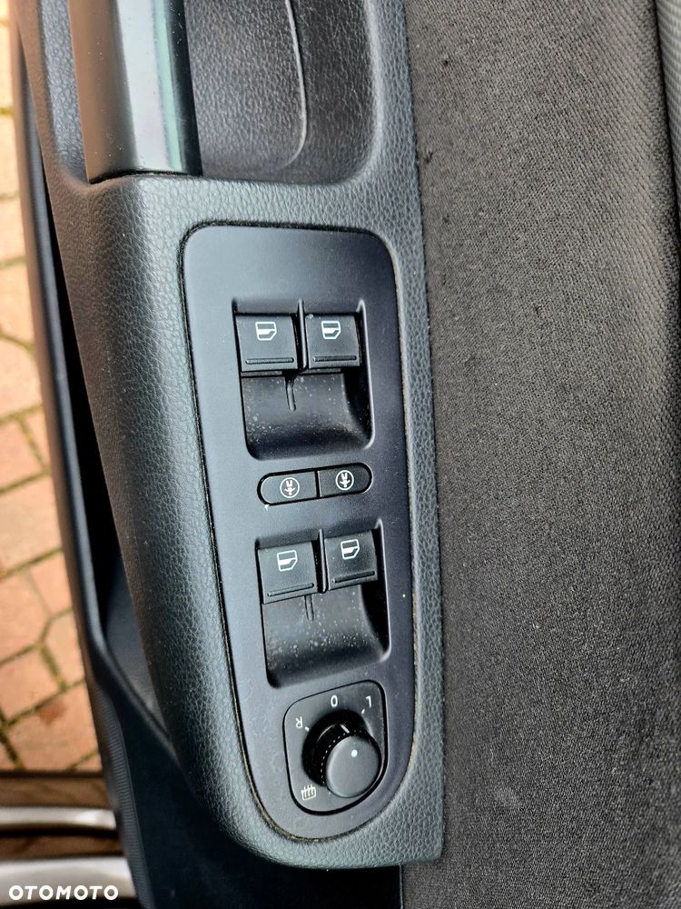 Volkswagen Sharan 2.0 TDI BlueMotion Technology Comfortline - 21
