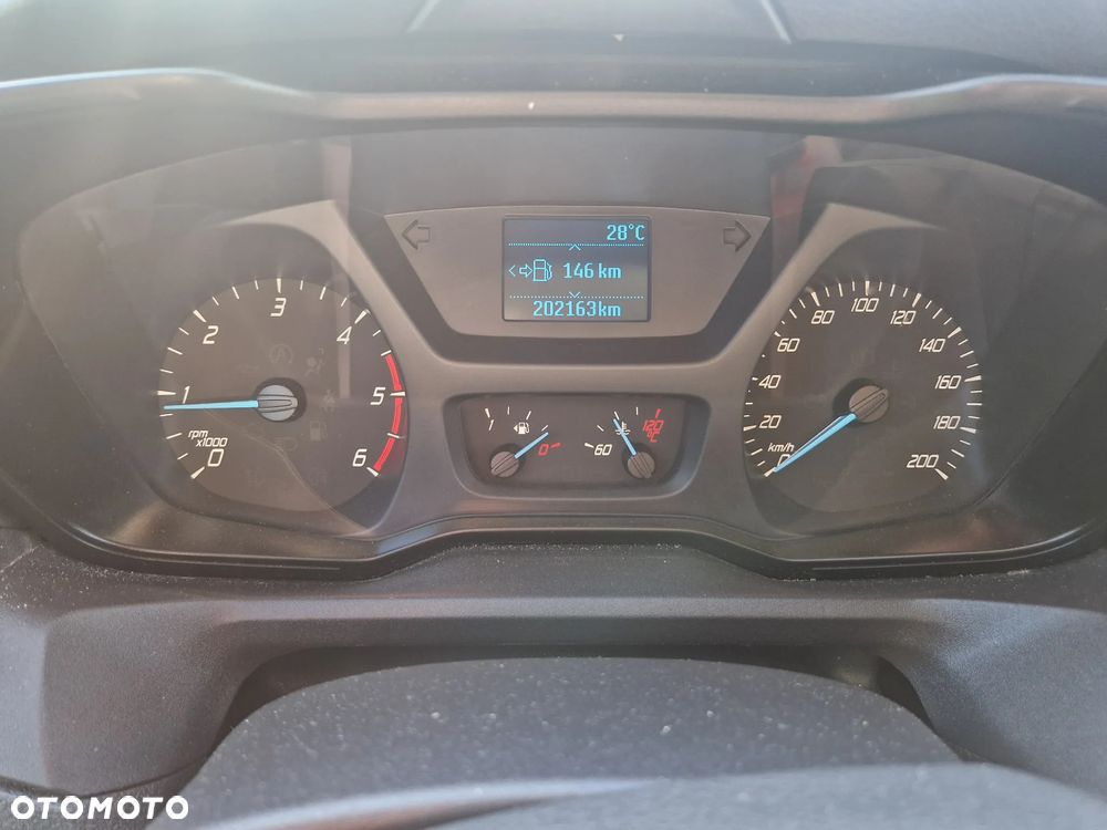 Ford Transit - 12