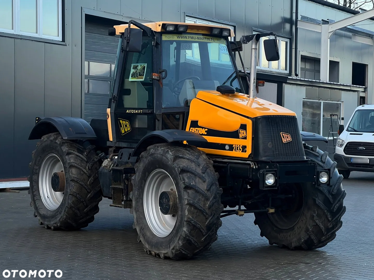JCB FASTRAC 2135 - 8