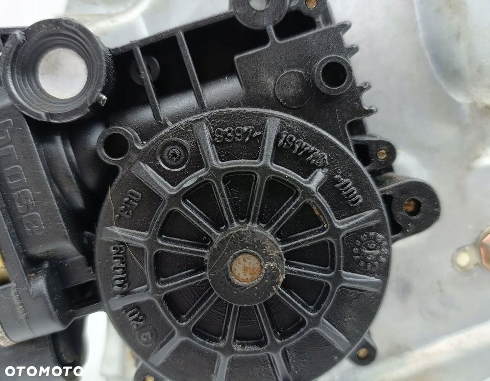 ELE MECHANIZM SZYBY PRAWY PRZÓD BMW SERIA 3 E36 318i 1.8 8360977 - 4
