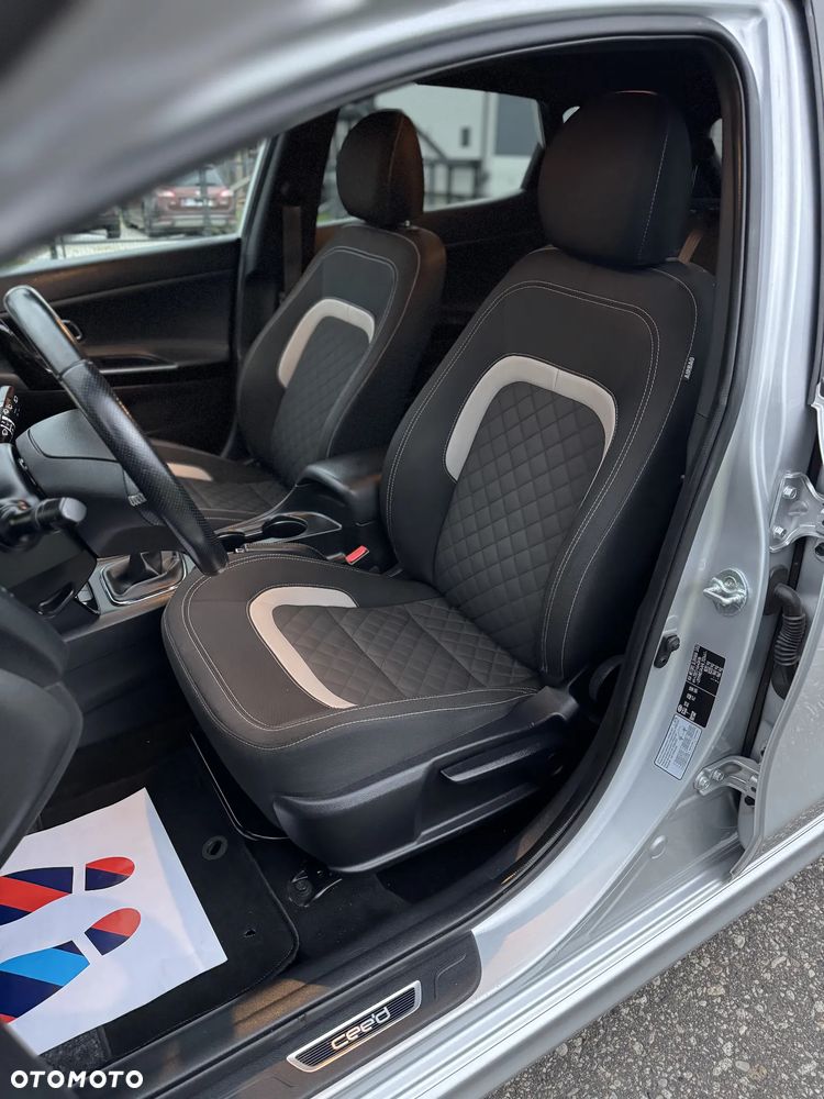 Kia Ceed 1.0 T-GDI GT-Line - 31