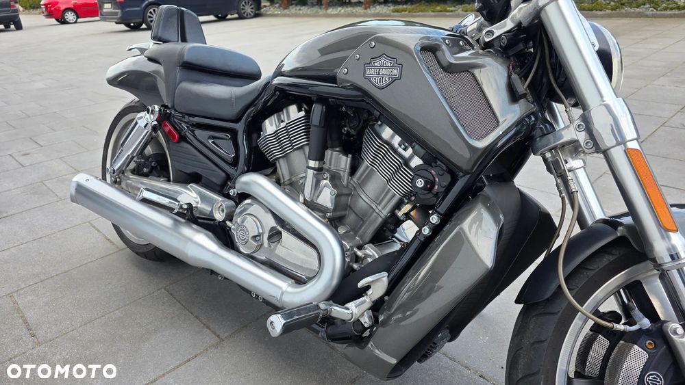 Harley-Davidson V-Rod Muscle - 5
