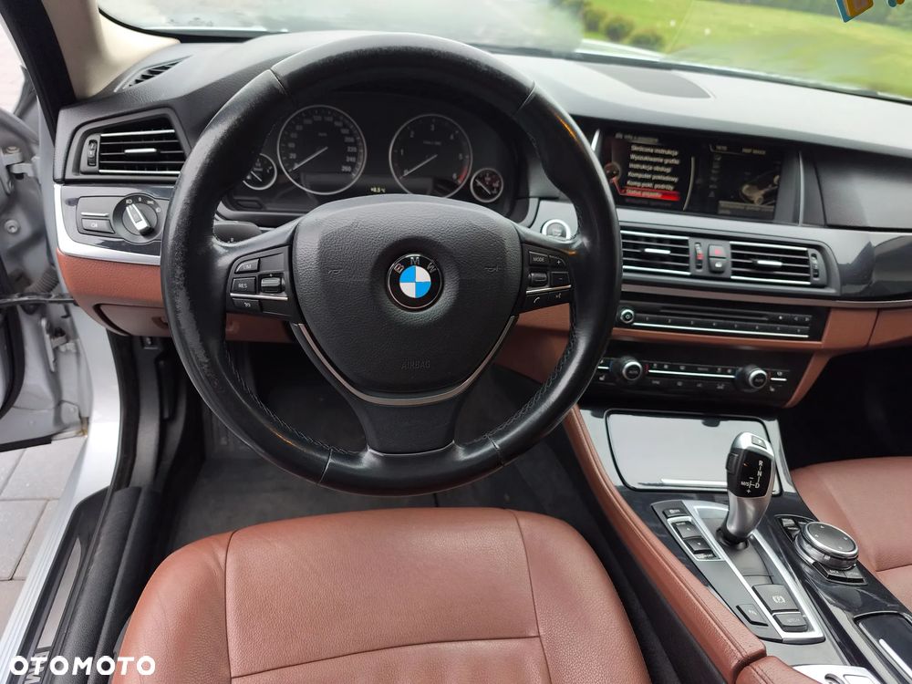 BMW Seria 5 520d Luxury Line - 24
