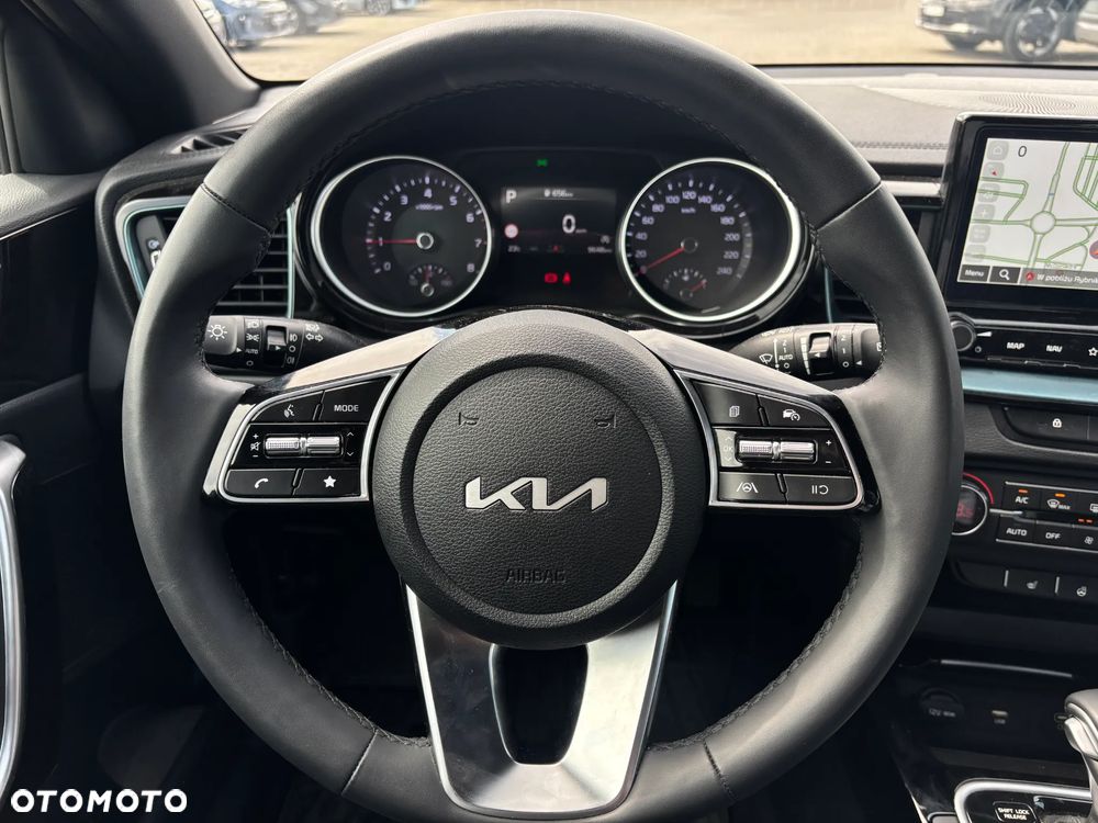 Kia XCeed 1.6 T-GDI Tribute DCT - 10