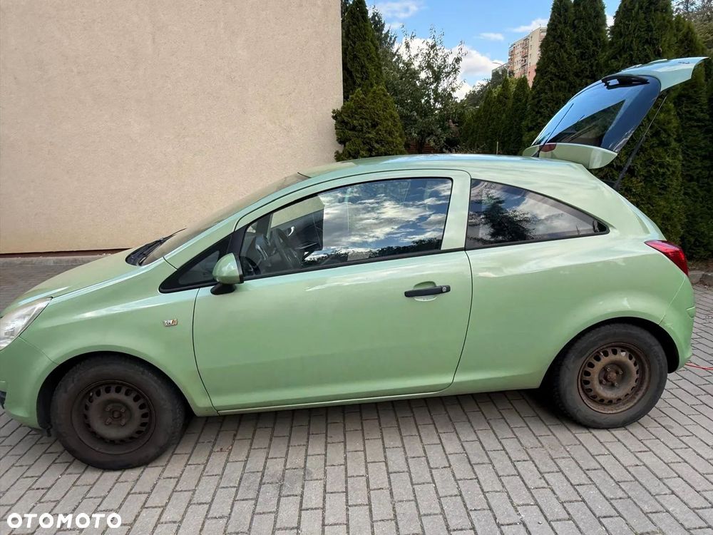 Opel Corsa 1.2 16V Cosmo - 4