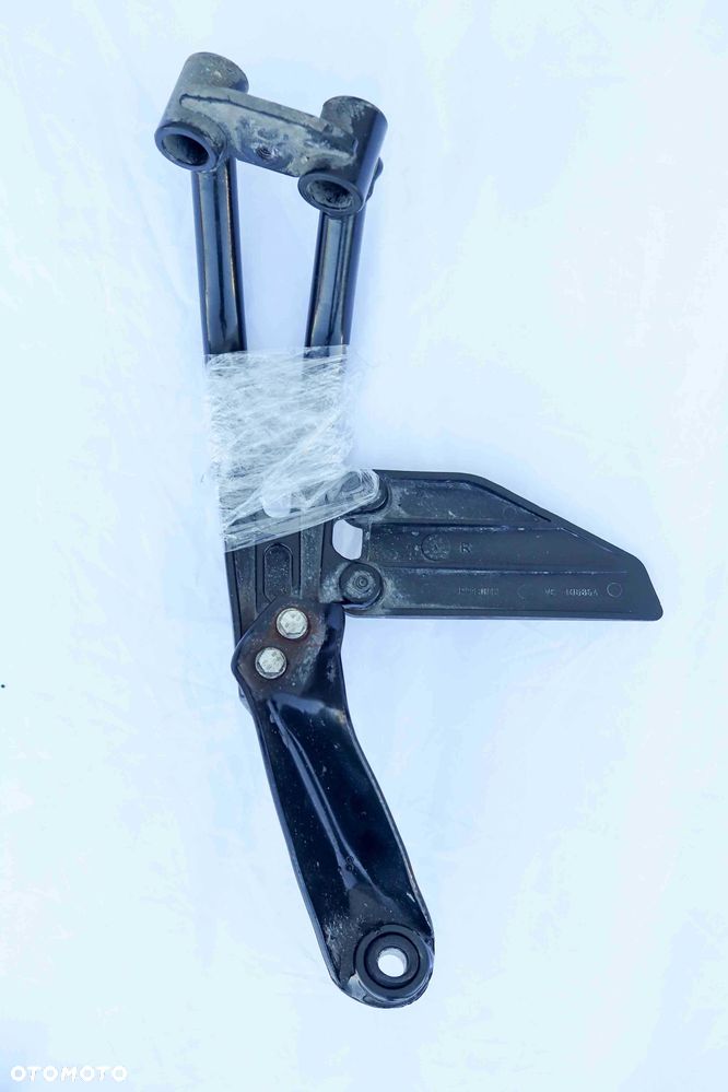 Set Podnóżek Pasażera Prawy KTM Duke 125 - 3