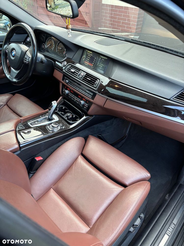 BMW Seria 5 ver-525d - 10