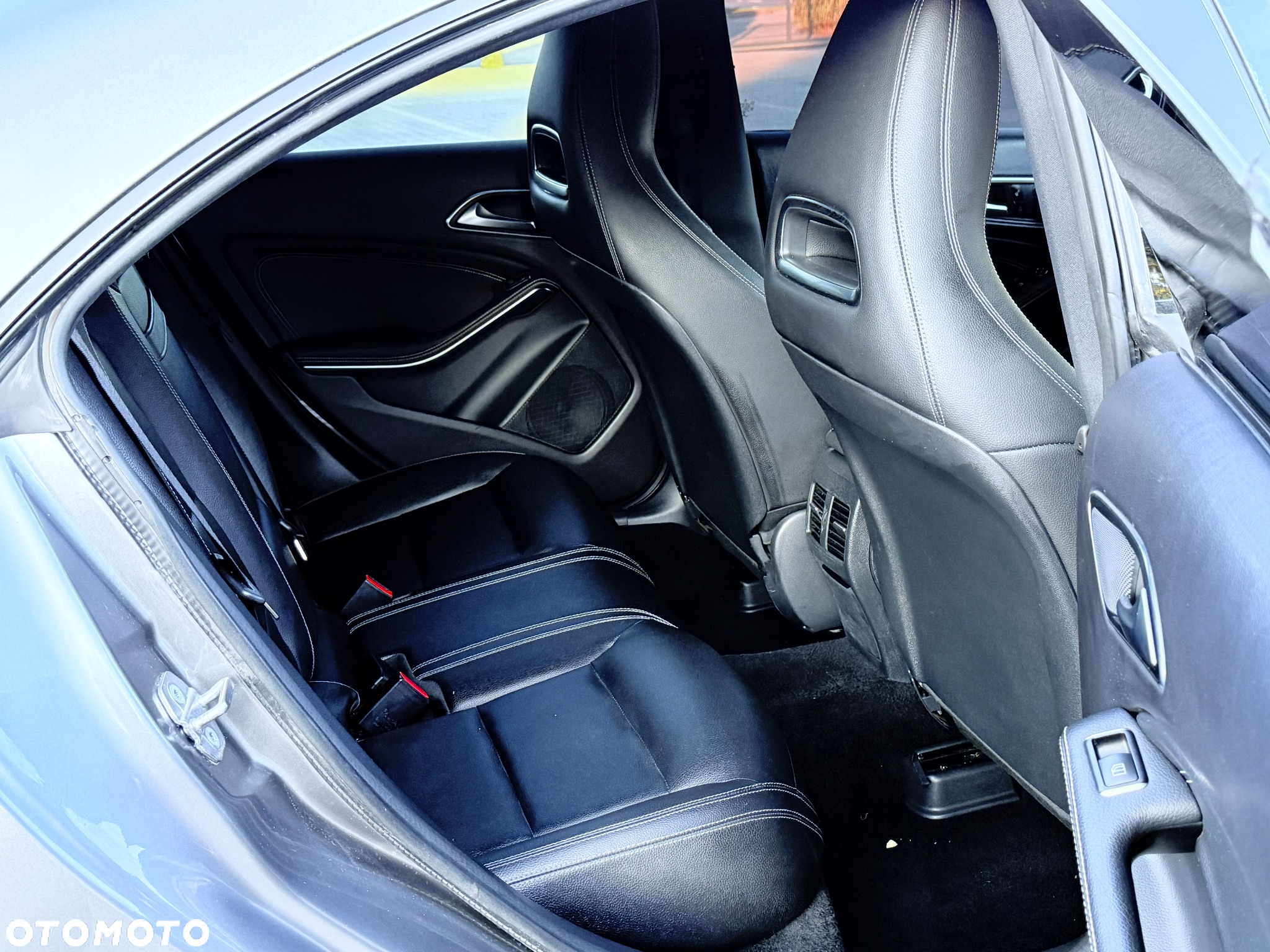 Mercedes-Benz CLA 250 4-Matic AMG Line - 6