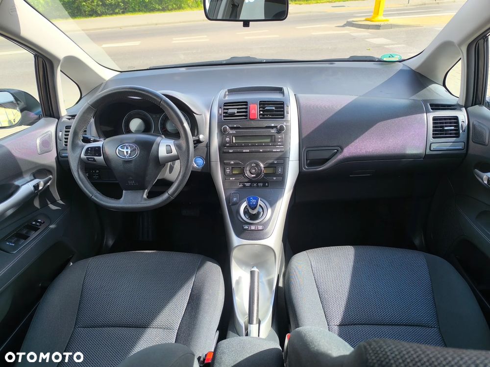 Toyota Auris - 14
