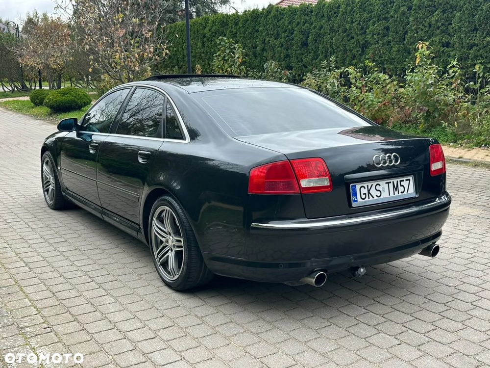Audi A8 4.2 Quattro - 3