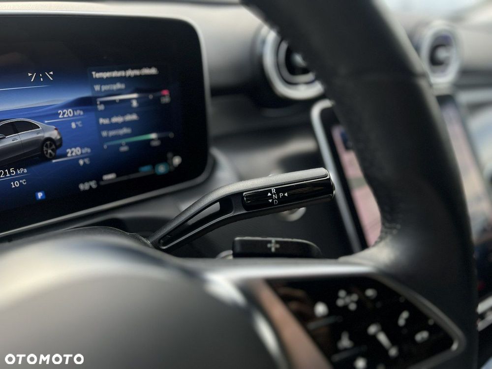 Mercedes-Benz Klasa C 180 mHEV Avantgarde - 16