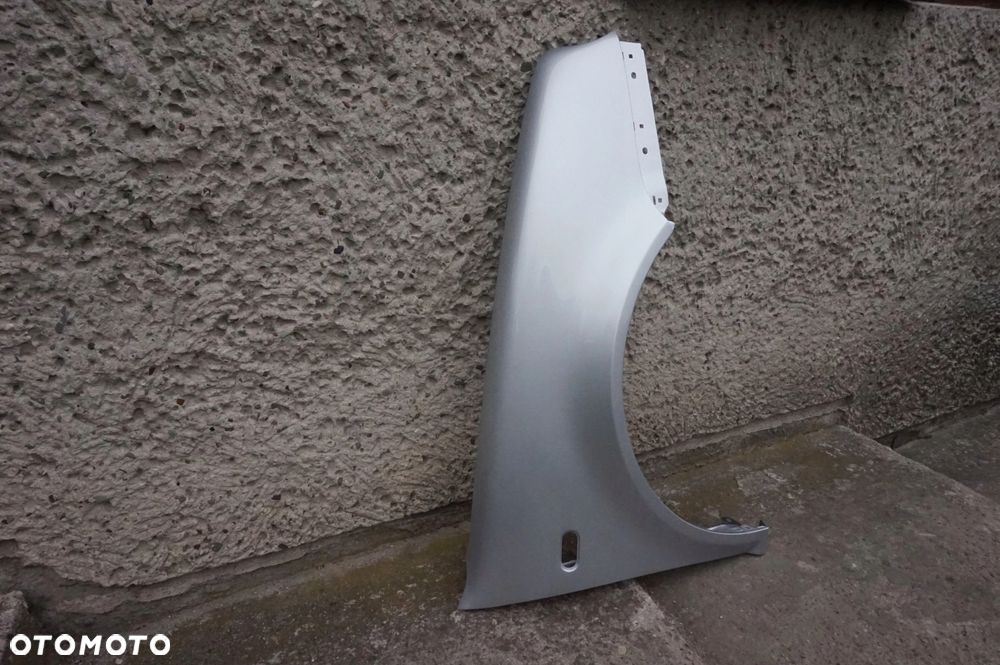 BŁOTNIK PRZEDNI PRAWY VW GOLF IV LA7W - 2