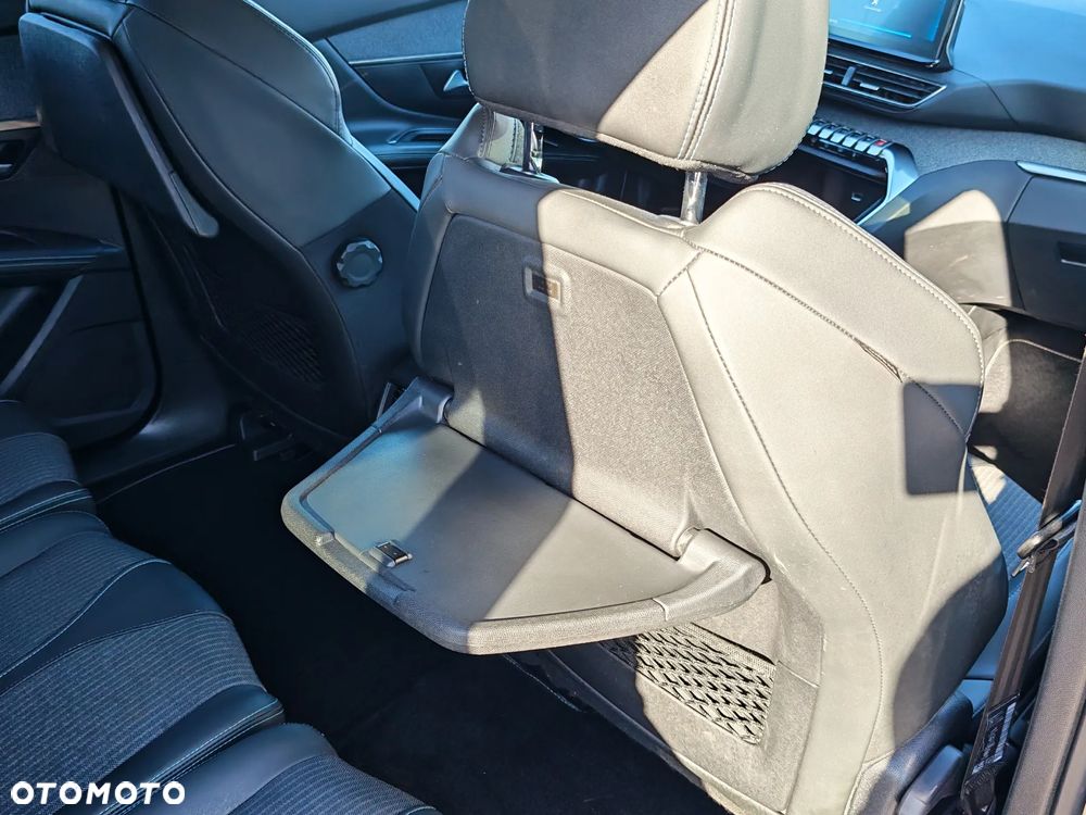 Peugeot 5008 PureTech 130 EAT8 Stop & Start Allure Pack - 35