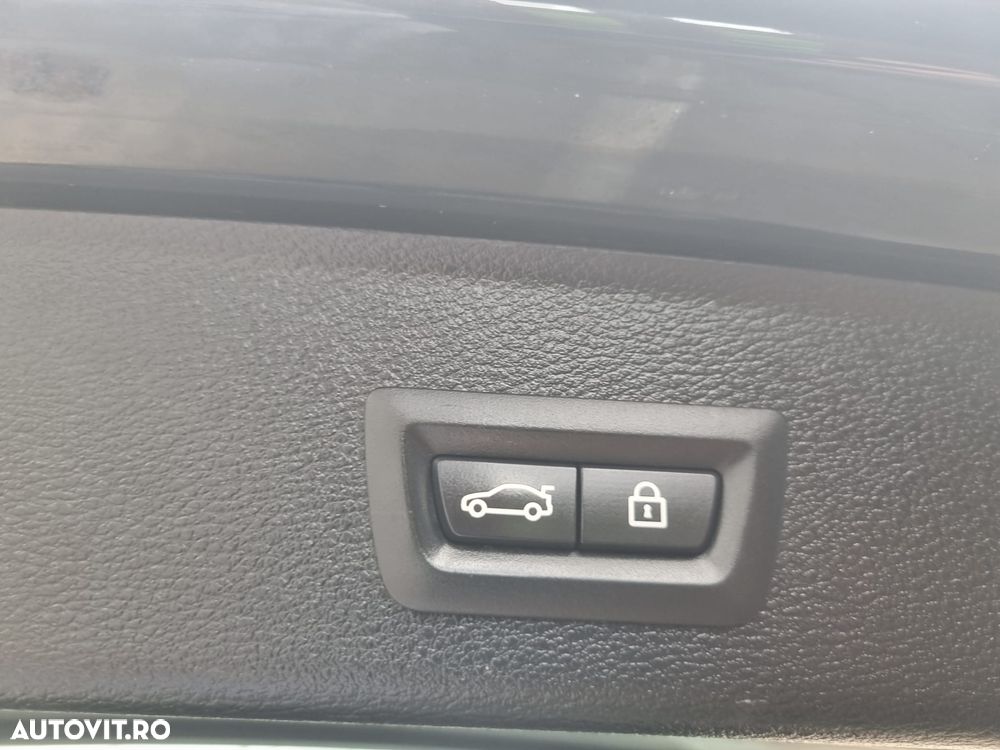 BMW X3 xDrive20d AT Luxury Line - 25