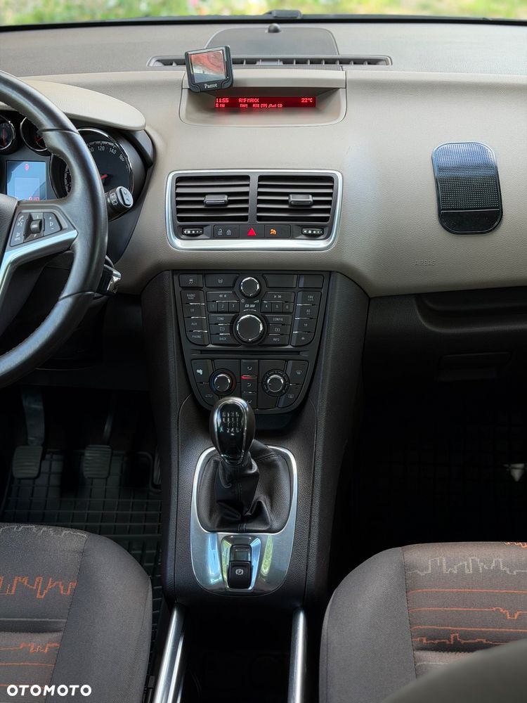 Opel Meriva 1.4 T Cosmo - 14