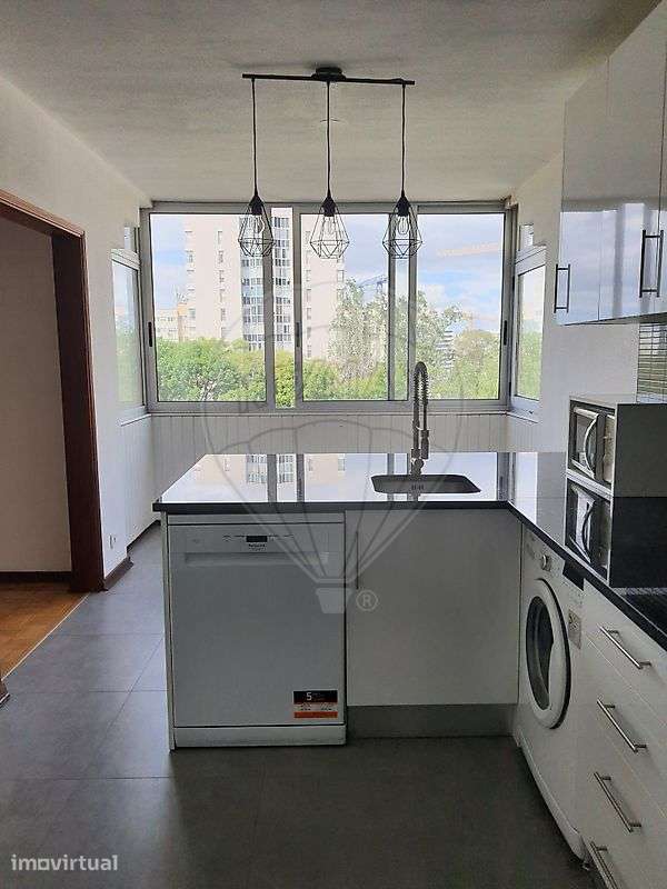 Apartamento T2 para arrendamento - Grande imagem: 2/25