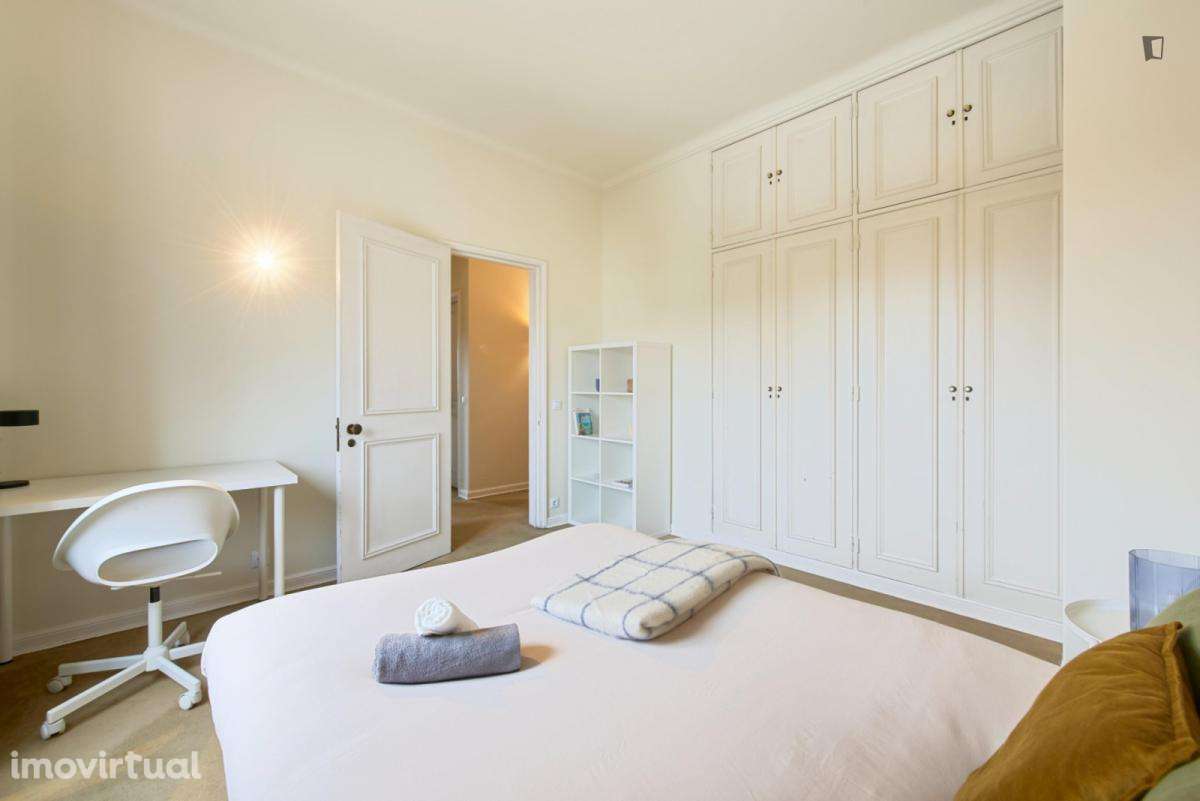 Quarto - localizado em Telheiras Lisbon - Grande imagem: 2/59