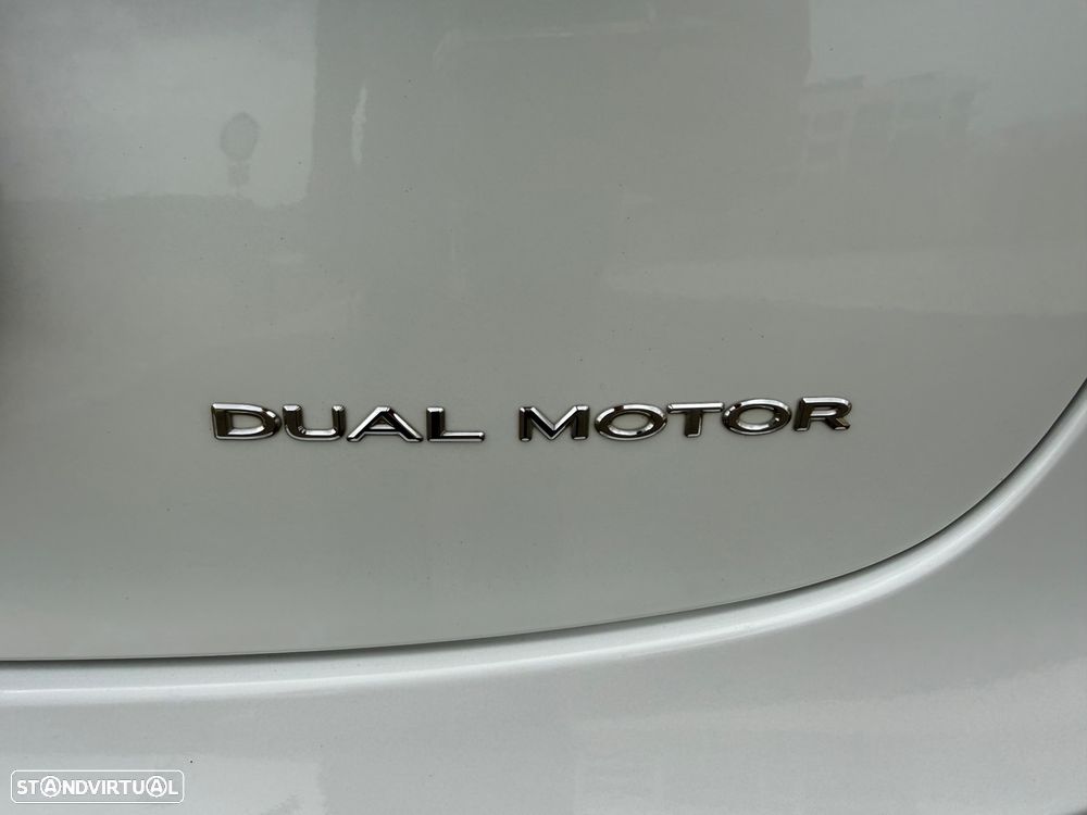 Tesla Model 3 AWD Dual Motor Performance — fotografia 11