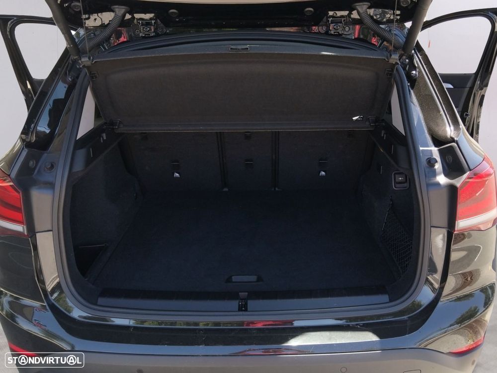 BMW X1 25 e xDrive Corporate Edition - 13