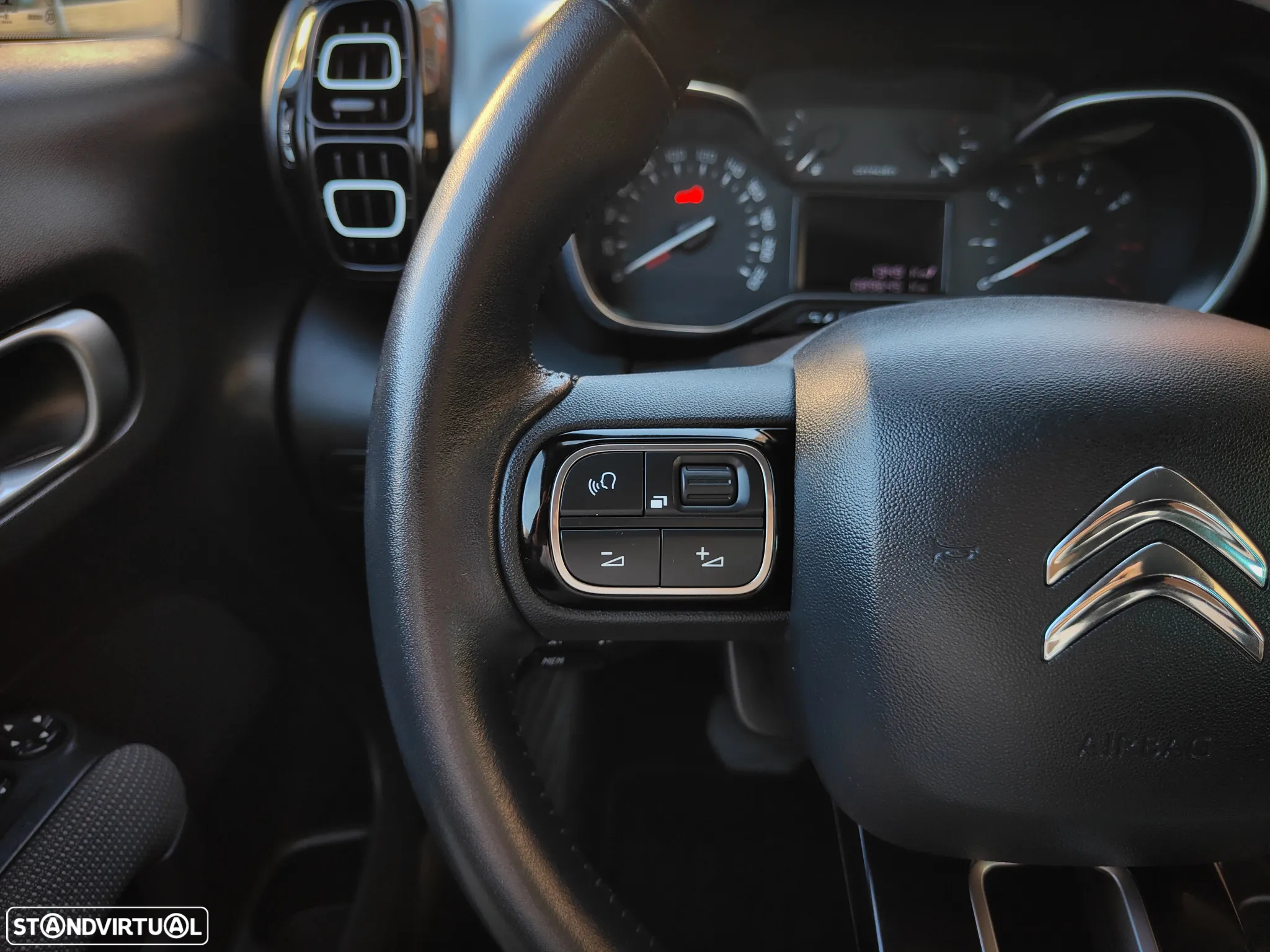 Citroën C3 Aircross 1.2 PureTech Shine EAT6 - 39