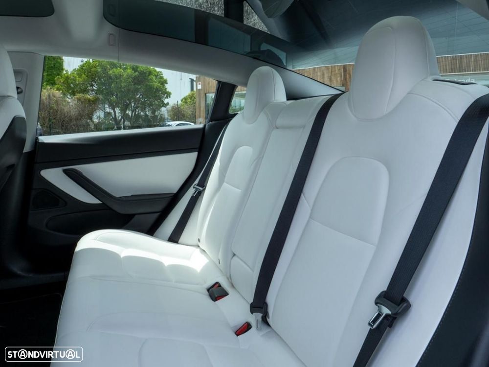 Tesla Model 3 Long-Range Dual Motor AWD - 25