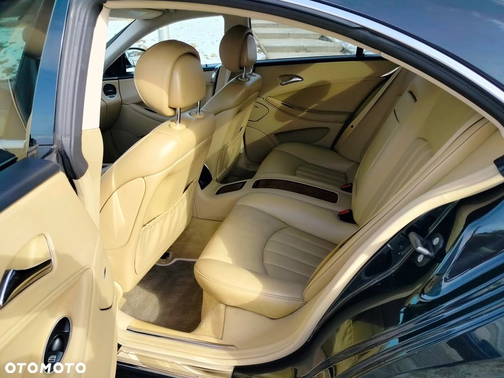 Mercedes-Benz CLS - 27