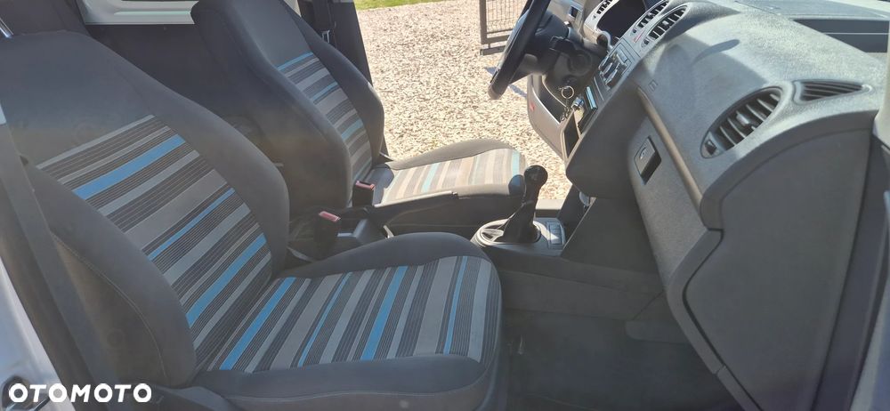 Volkswagen Caddy Trendline BMT - 12