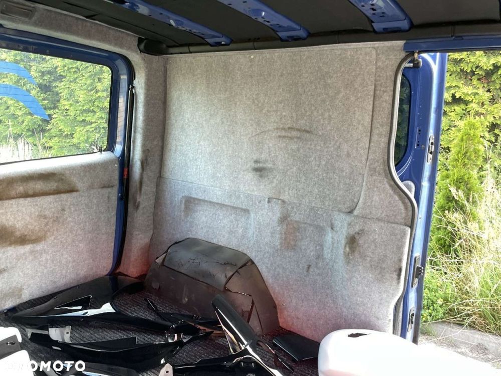 Renault TRAFIC - 21