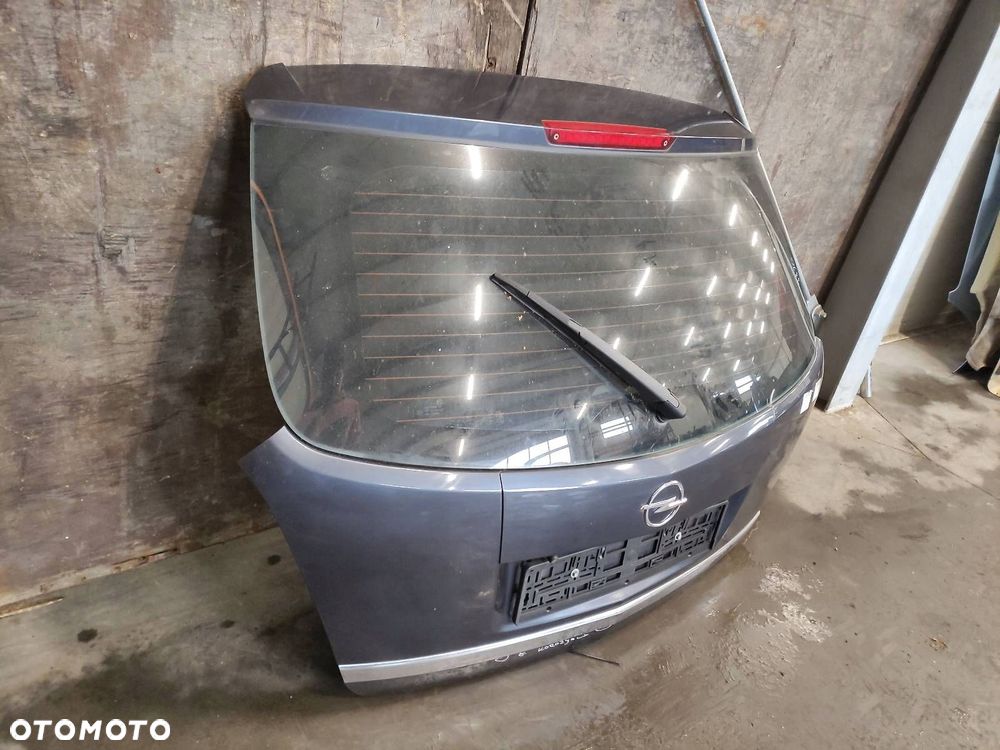 KLAPA BAGAŻNIKA OPEL ANTARA I 88U - 8