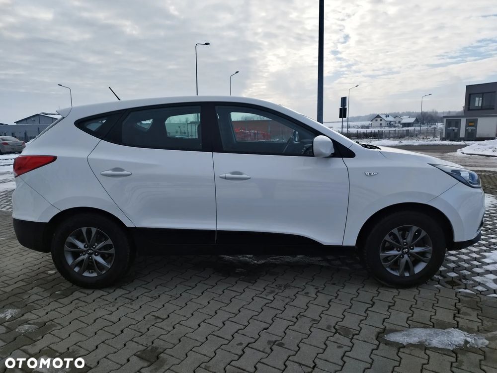 Hyundai ix35 1.6 2WD Fifa World Cup Edition - 5
