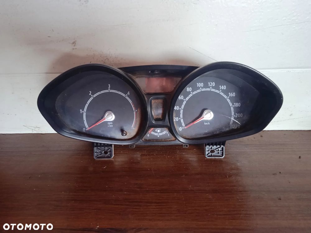 Licznik zegary Ford Fiesta MK7 8A6T10849CN - 1