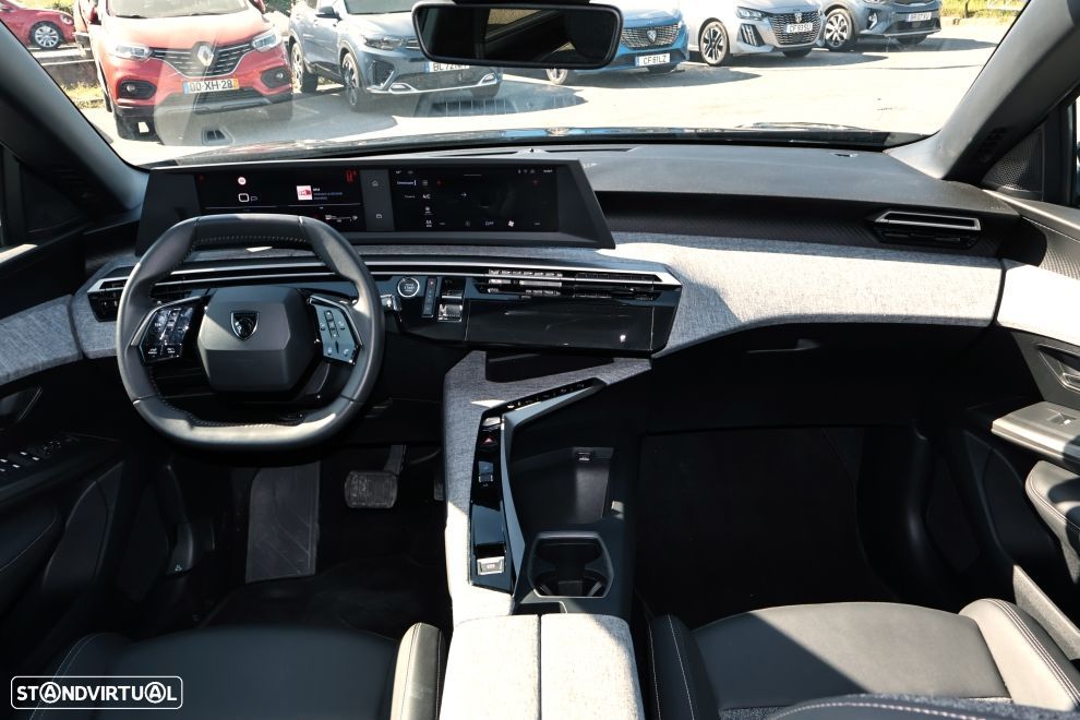 Peugeot 5008 1.2 Hybrid Allure e-DCS6 - 12