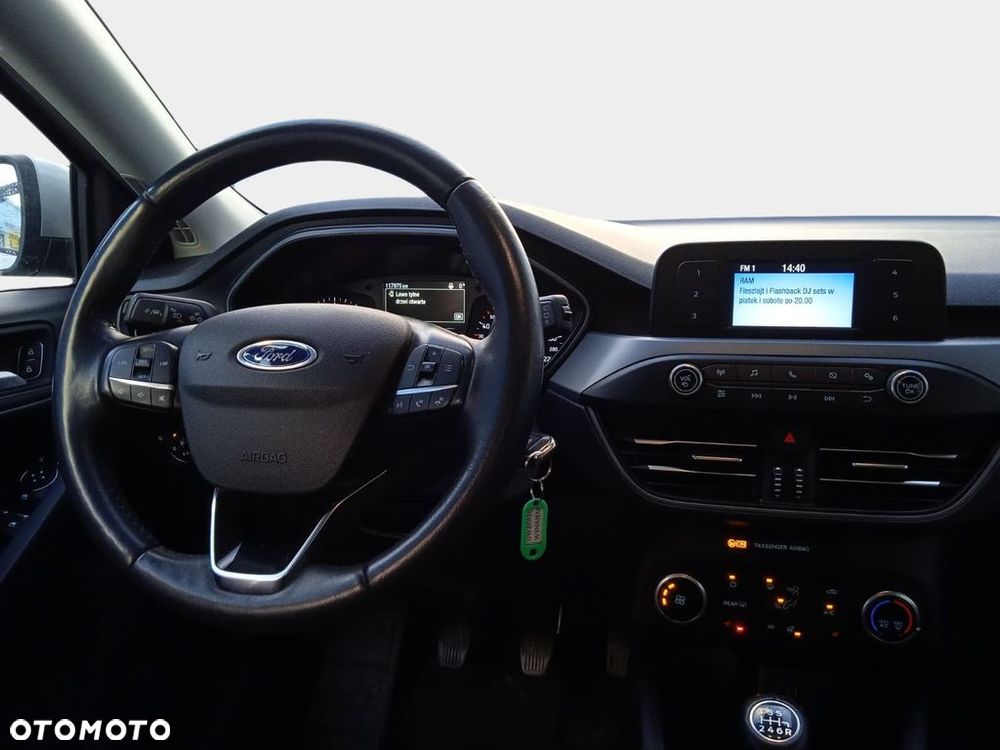 Ford Focus 1.0 EcoBoost Trend - 14