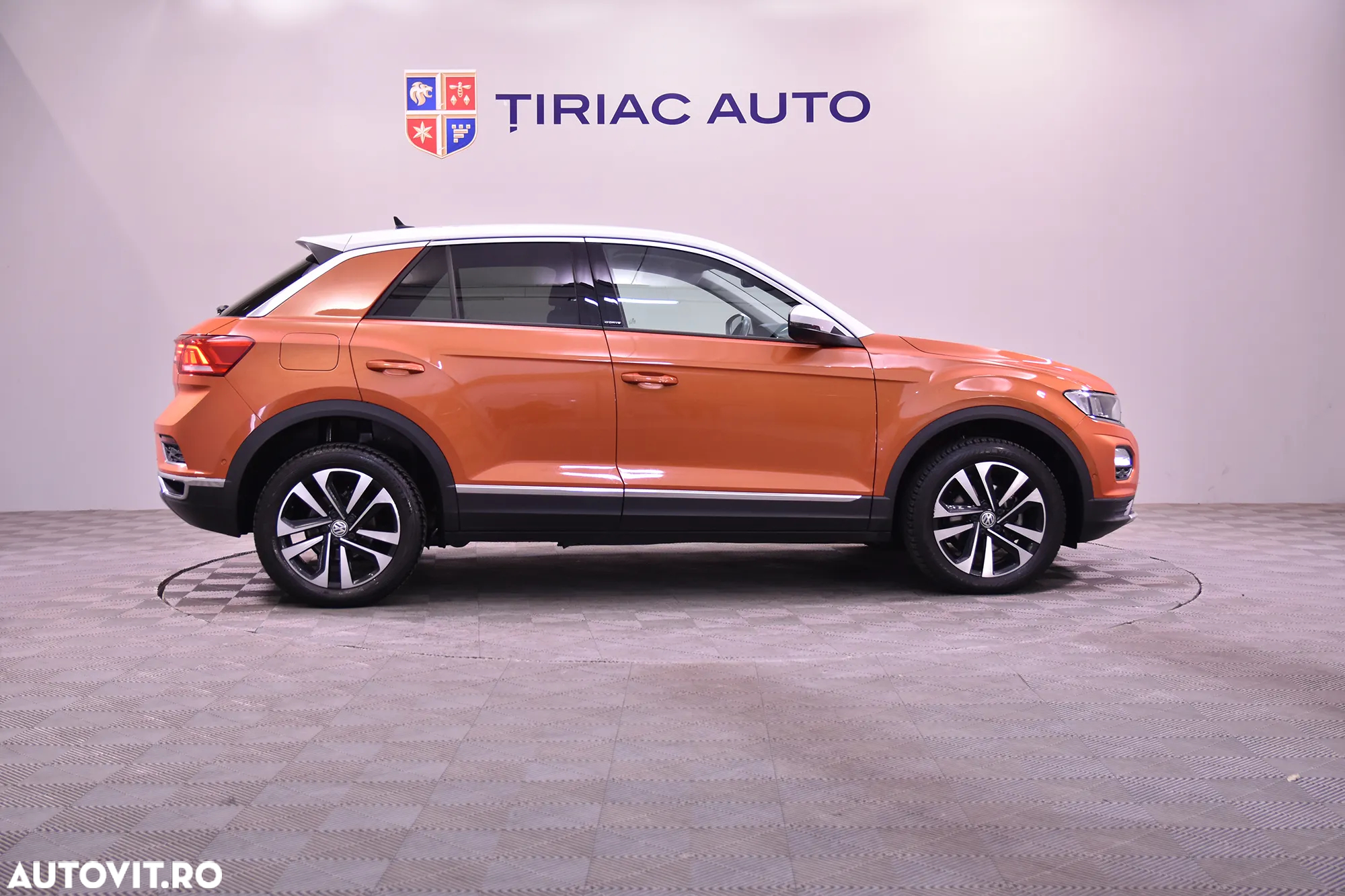 Volkswagen T-ROC - 6