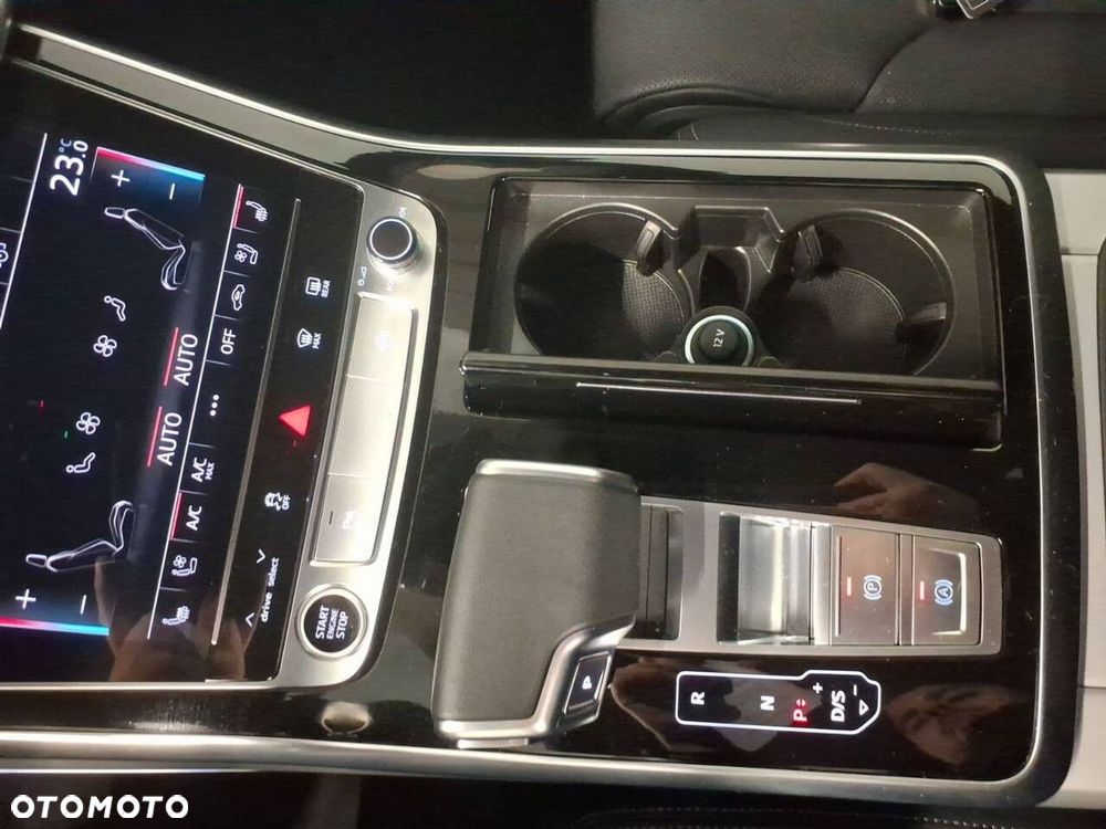 Audi Q8 - 9