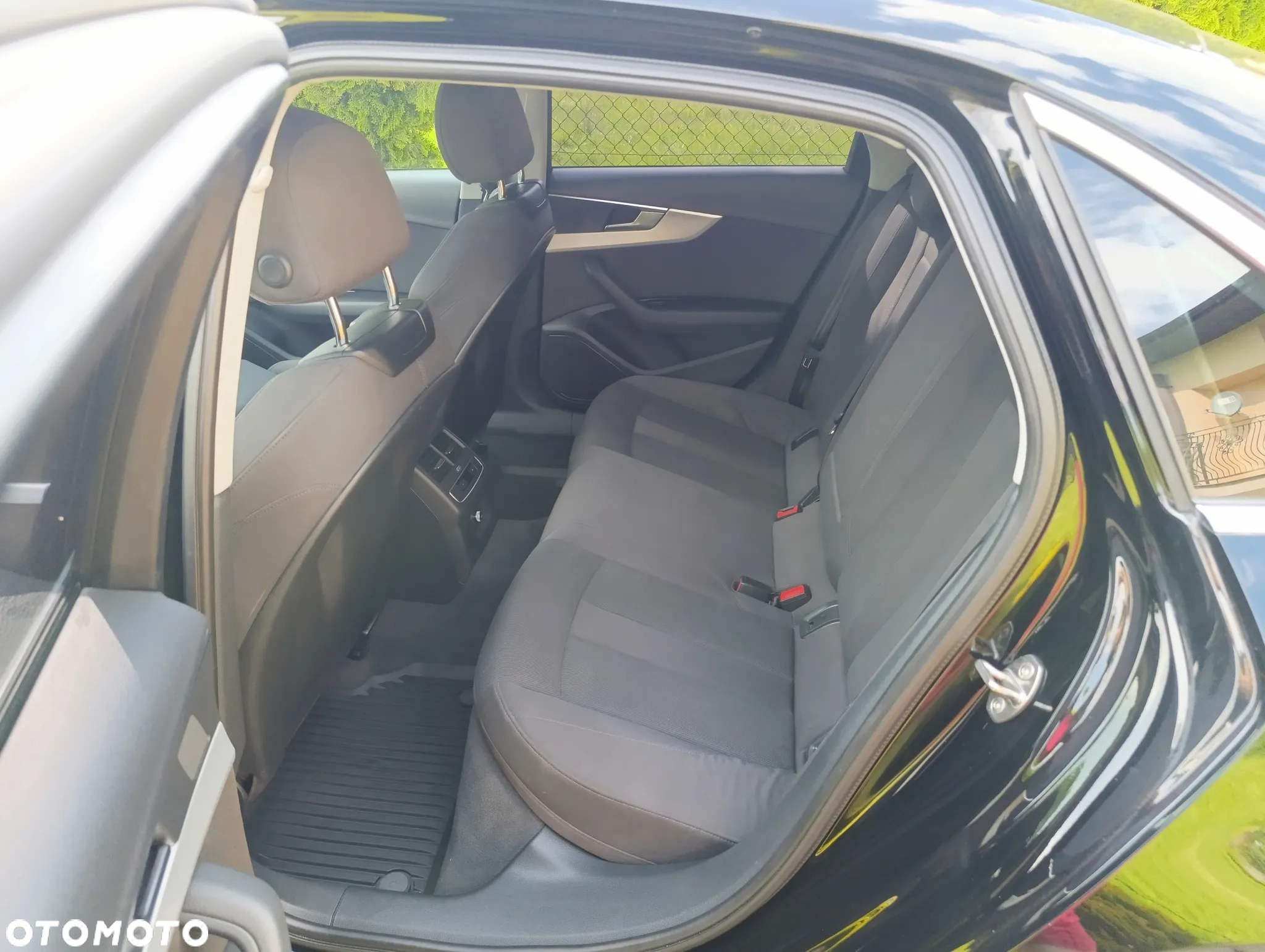 Audi A4 2.0 TDI S tronic - 17
