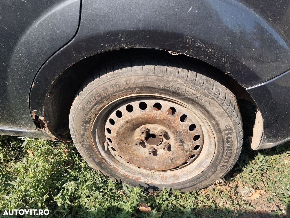 Dezmembrari  Ford FOCUS Mk 2  2004  > 2012 2.0 TDCi Motorina - 3