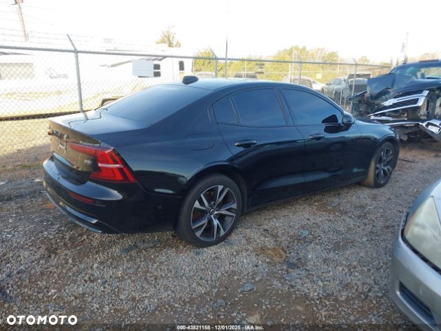 Volvo S60 - 4