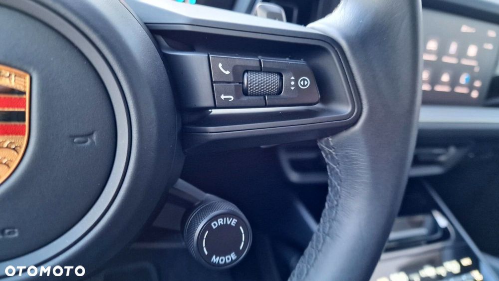 Porsche Cayenne - 26