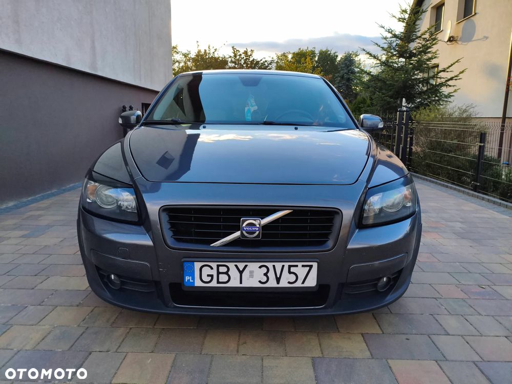 Volvo C30 2.0D Powershift Momentum - 1