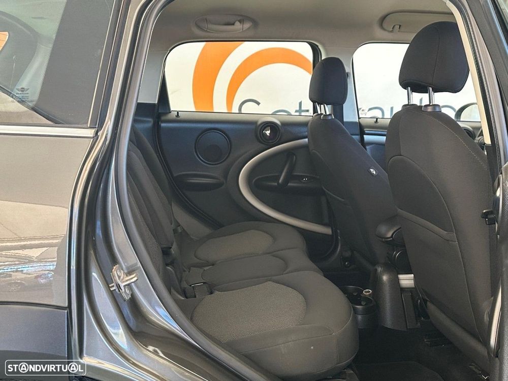 MINI Countryman Cooper D - 10