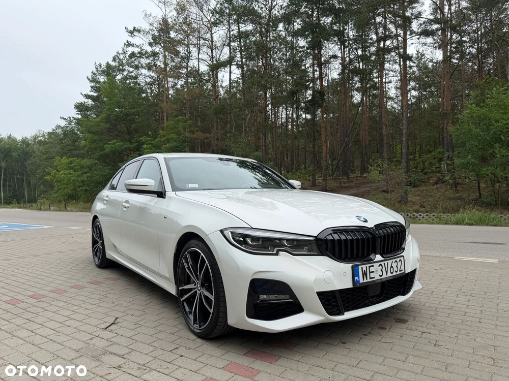 BMW Seria 3 330i xDrive M Sport sport - 2