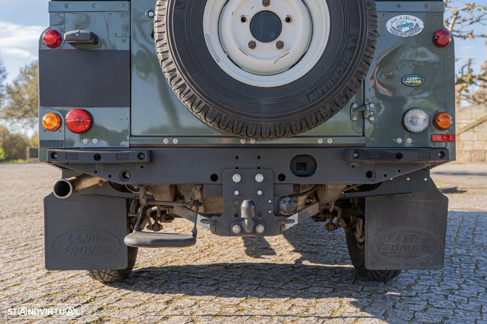 Land Rover Defender - 5