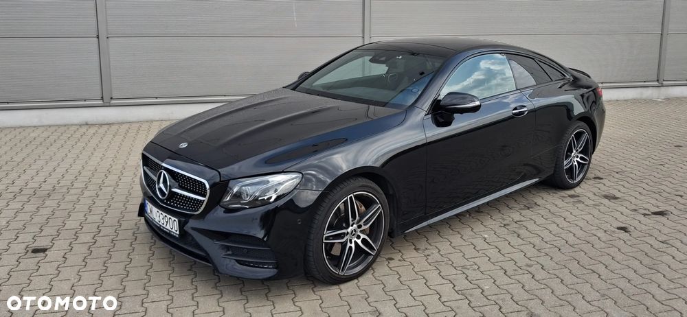 Mercedes-Benz Klasa E 220 d 4Matic 9G-TRONIC AMG Line - 2