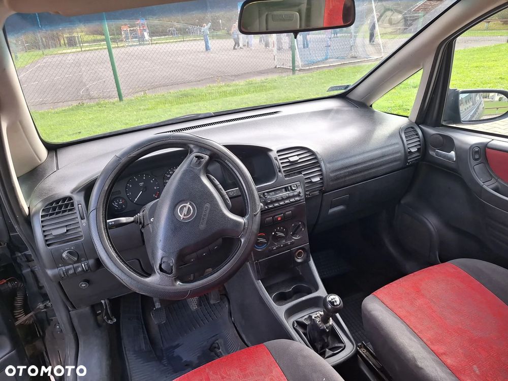 Opel Zafira 1.8 16V Elegance - 6